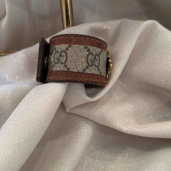 Michelle Mabelle Vintage Gucci Bracelet with Bee NWT - Picture 2 of 6